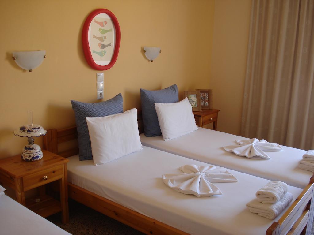 Kochili Apartments Неос-Пиргос Номер фото